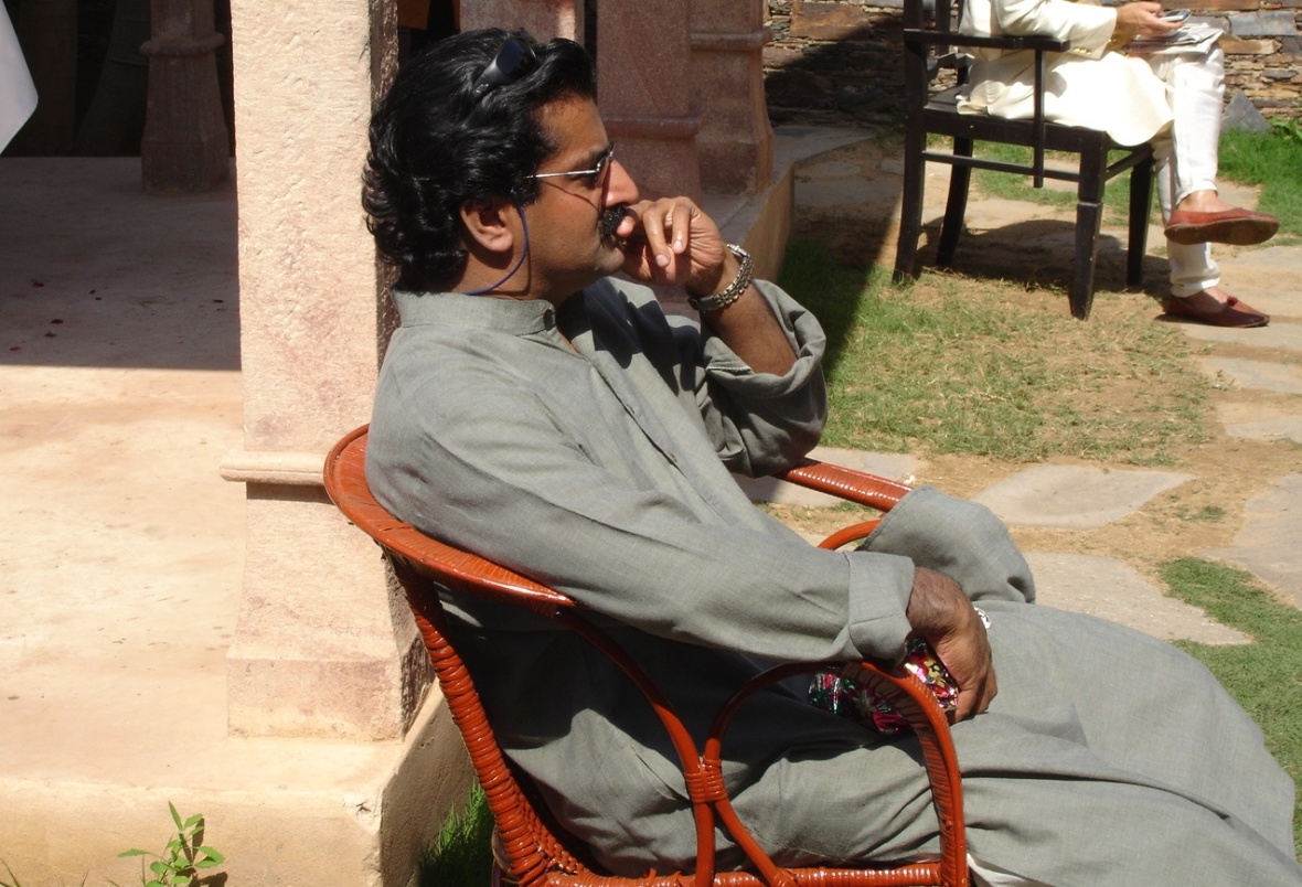 Mohan contemplating, 2007.jpg